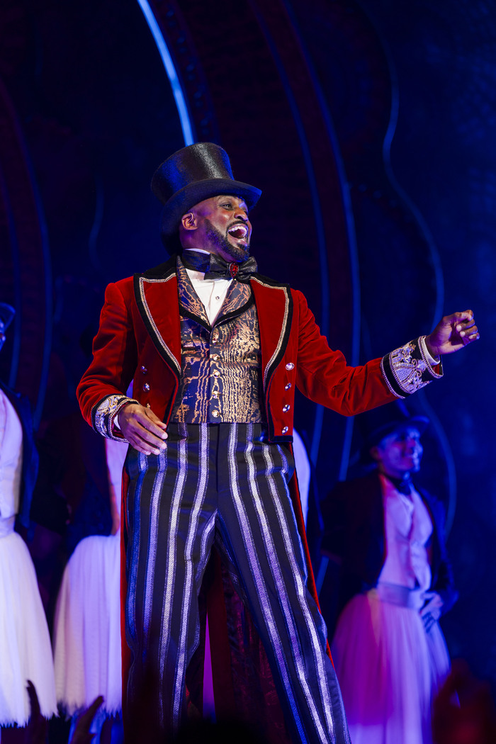 Photos: Wayne Brady and Taye Diggs Join the Cast of MOULIN ROUGE! THE MUSICAL Image
