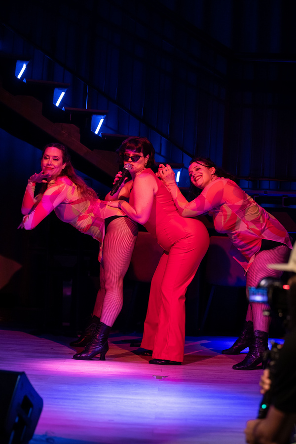 Photos: XOXO: LOVE LETTERS FROM NYC Shines At Chelsea Table & Stage Image