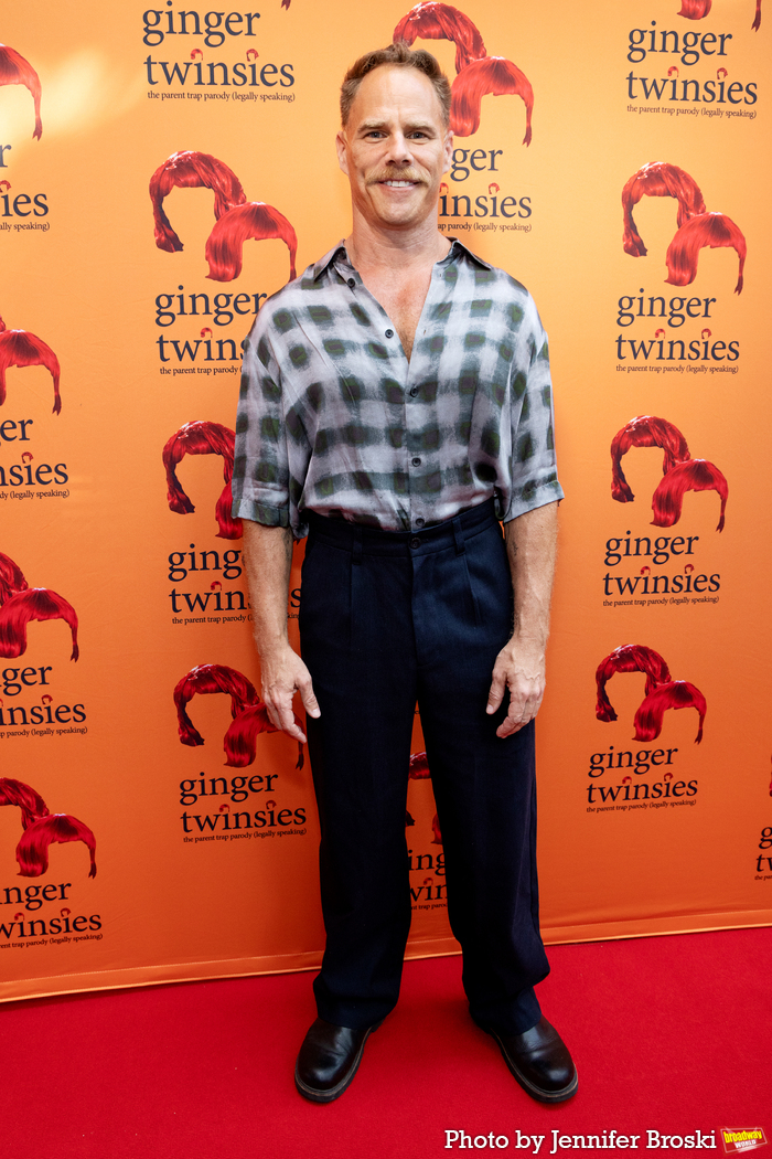 Photos: GINGER TWINSIES Company Celebrates Opening Night Image
