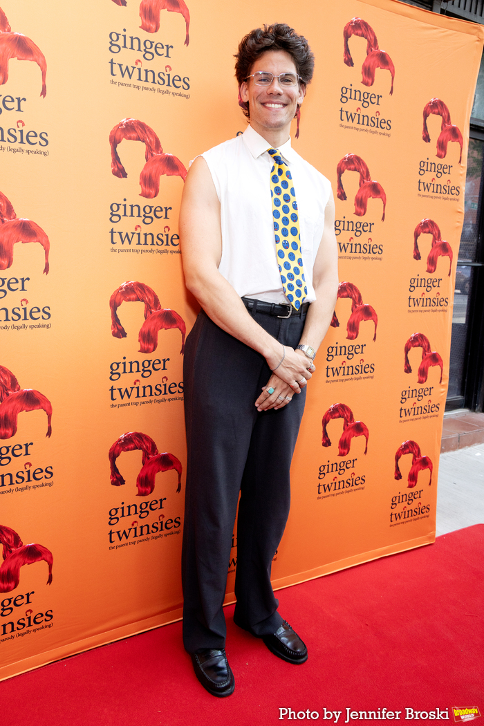Photos: GINGER TWINSIES Company Celebrates Opening Night Image