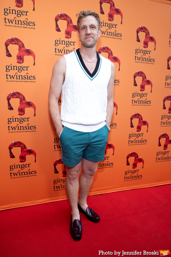 Photos: GINGER TWINSIES Company Celebrates Opening Night Image