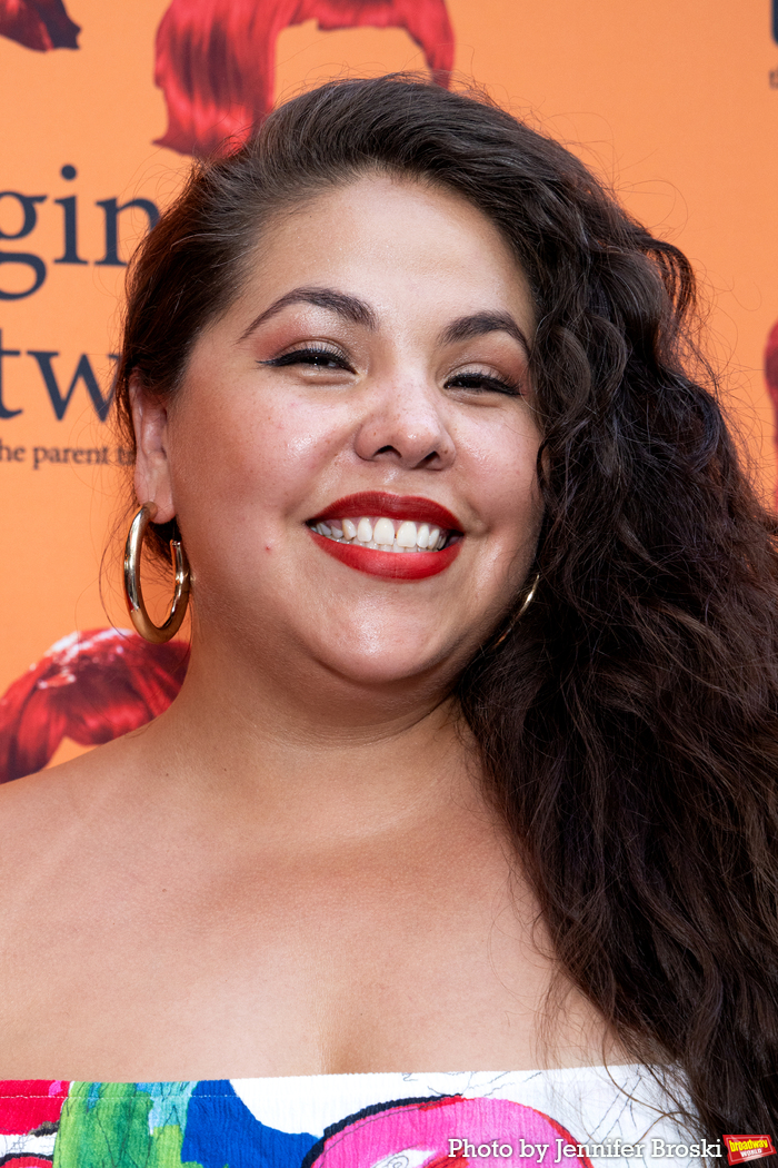 Photos: On the Opening Night Red Carpet for GINGER TWINSIES Image