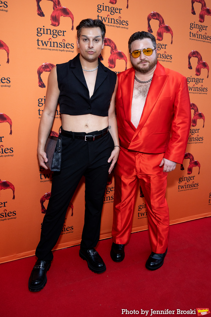 Photos: On the Opening Night Red Carpet for GINGER TWINSIES Image