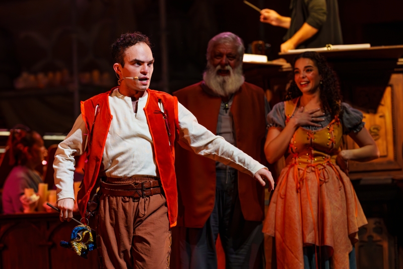 Review: Encore Performing Arts' THE HUNCHBACK OF NOTRE DAME Image