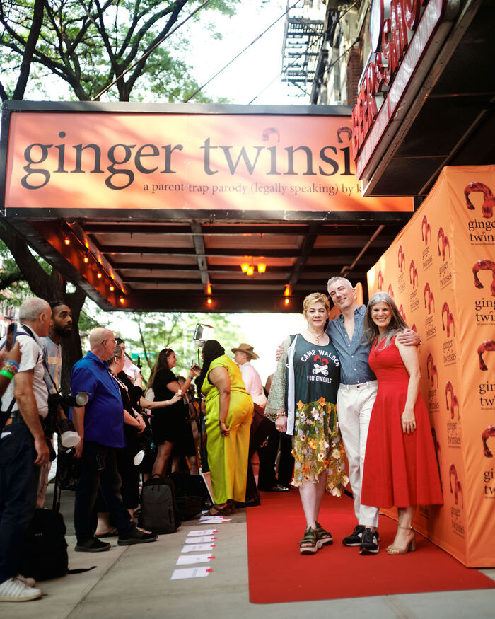 Photos: GINGER TWINSIES Celebrates Its Star-Studded Opening Night Image