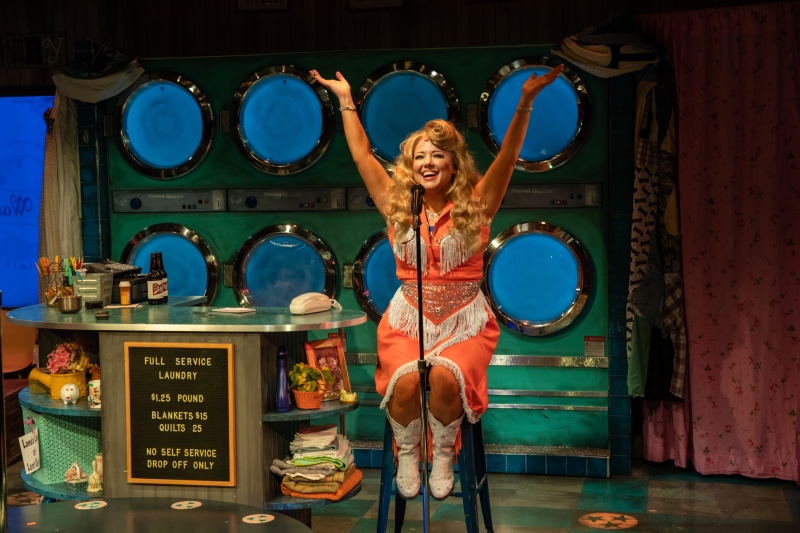 Review: HONKY TONK LAUNDRY at Stages Houston Image