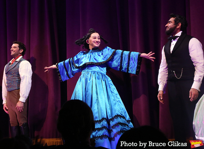 Photos: Jinkx Monsoon, Michael Urie, and More Take First Bows in OH, MARY! Image