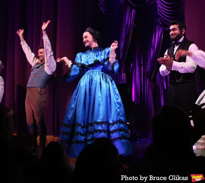 Photos: Jinkx Monsoon, Michael Urie, and More Take First Bows in OH, MARY! Image