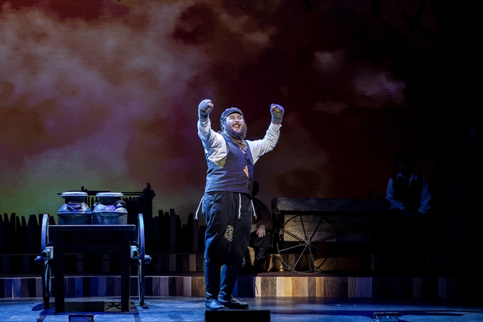 Photos: FIDDLER ON THE ROOF at Music Theater Works Image