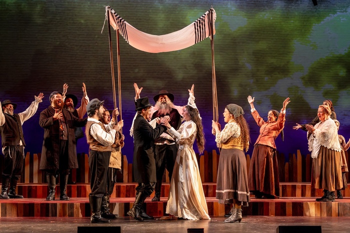 Photos: FIDDLER ON THE ROOF at Music Theater Works Image