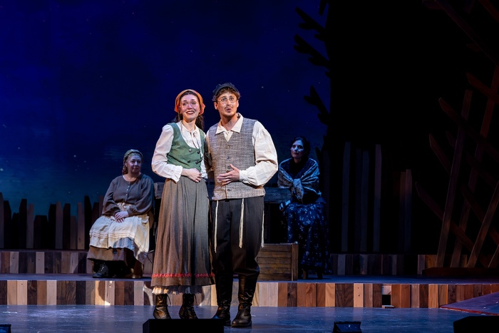 Photos: FIDDLER ON THE ROOF at Music Theater Works Image