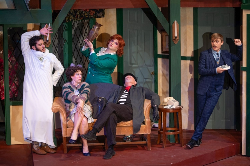 Review: NOISES OFF at Searcy Summer Dinner Theatre Image