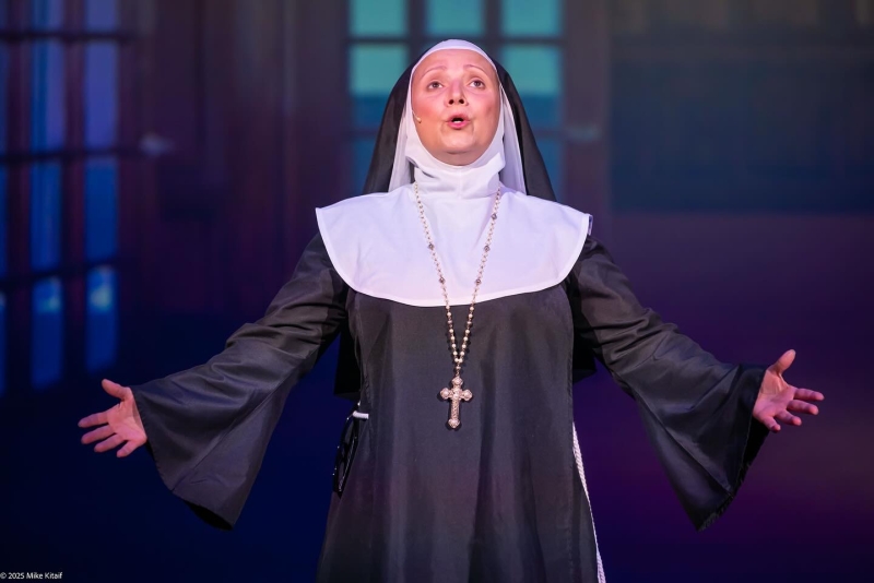 Review: SISTER ACT at Dr. Phillips Center For The Performing Arts Image