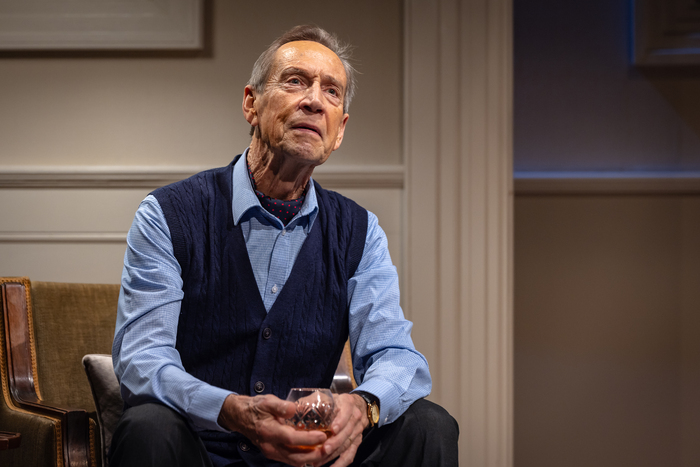 Photos: THE GATHERED LEAVES at Park Theatre First Look Image