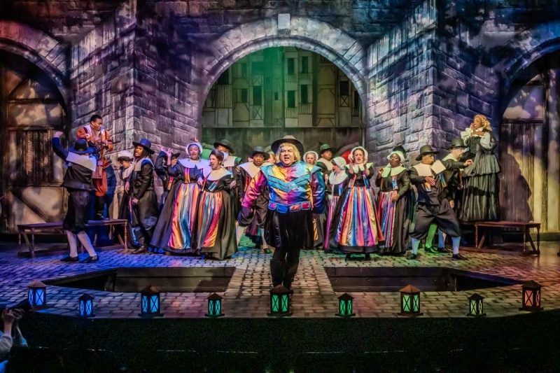 Review: SOMETHING ROTTEN! at Theatre Memphis Image