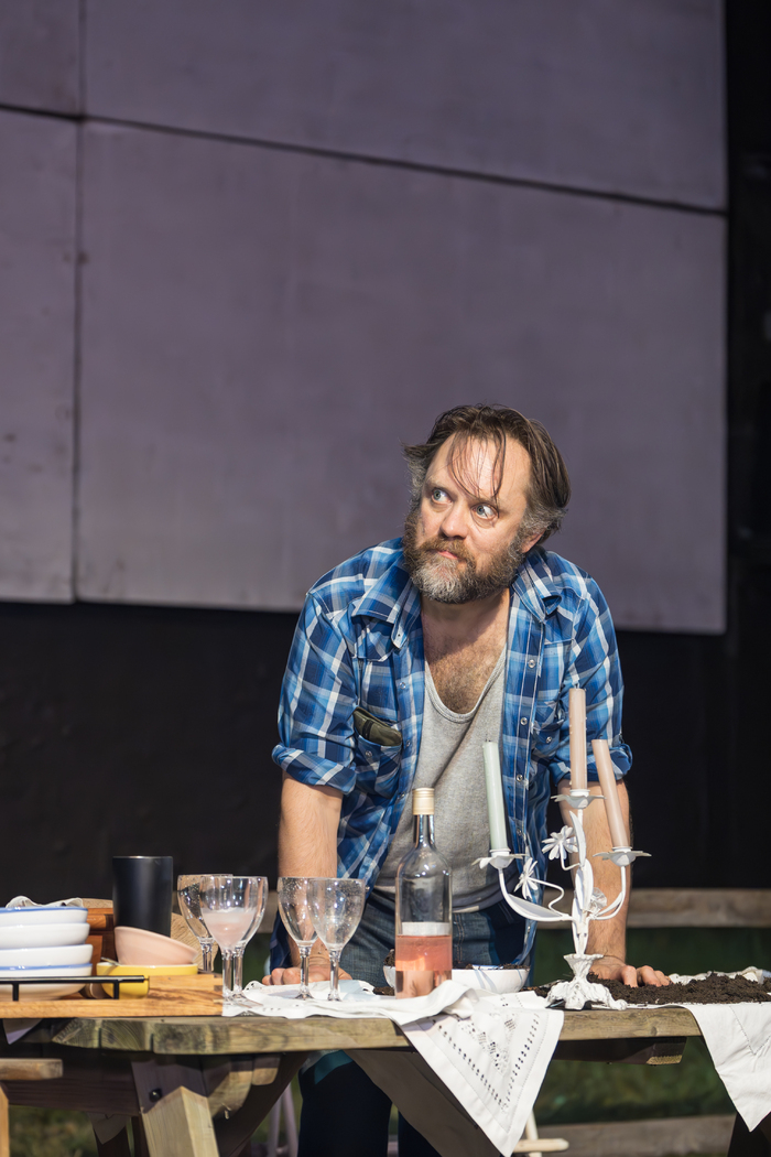 Photos: Mike Bartlett’s JUNIPER BLOOD at Donmar Warehouse Image