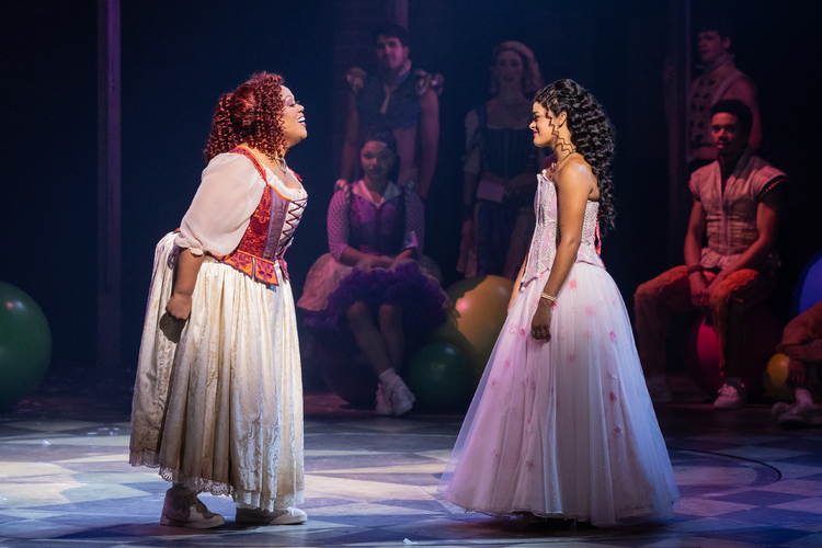 Photos: First Look at James Monroe Iglehart and Cheryl Porter in & JULIET Image