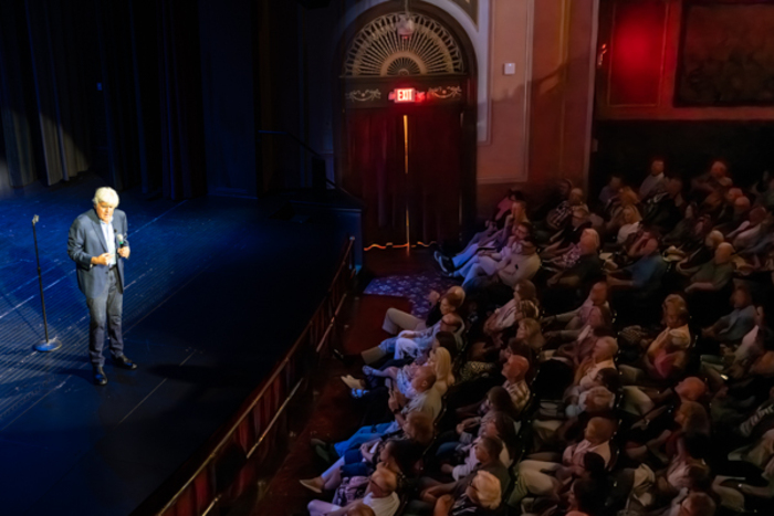 Photos: Jay Leno Arrives at Mount Vernon Arts Consortium Image