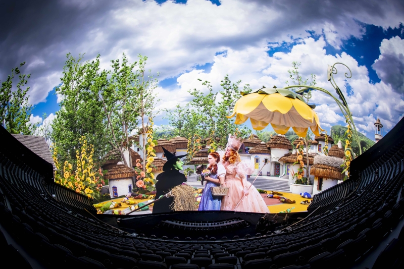 Video/Photos: THE WIZARD OF OZ AT SPHERE Opens in Las Vegas Image