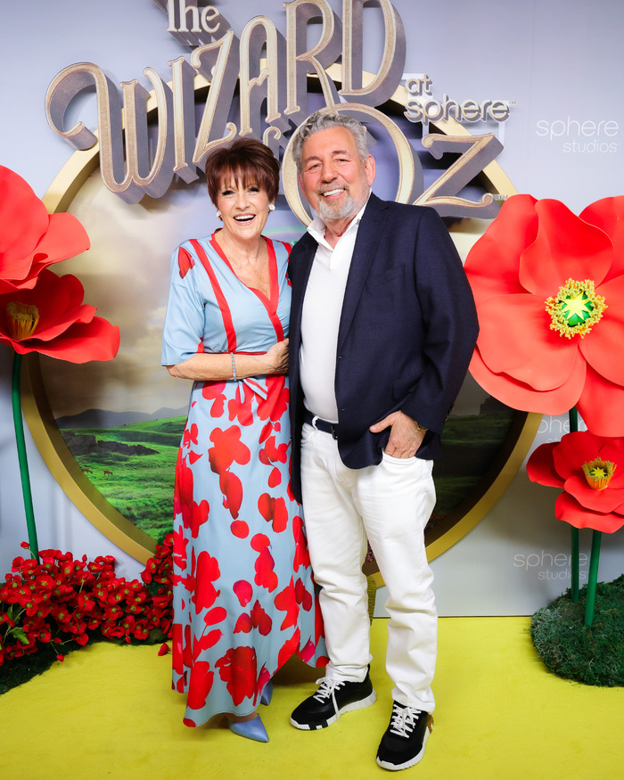 Photos: Lorna Luft, Jessica Vosk, & More Attend THE WIZARD OF OZ AT SPHERE Image