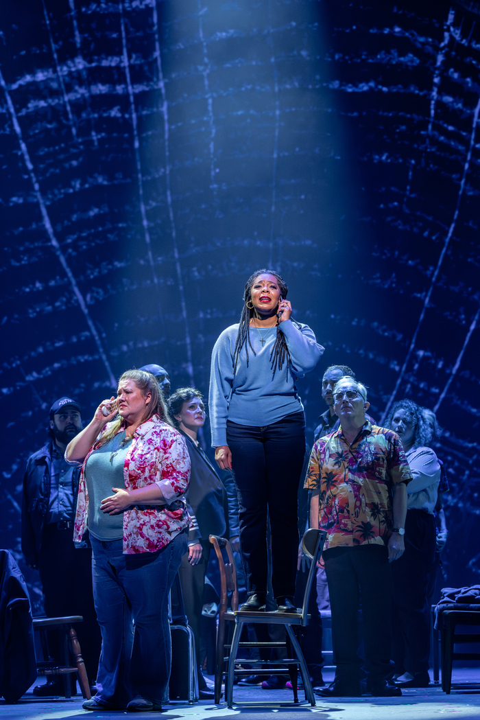 Photos: COME FROM AWAY at Paramount Theatre Image