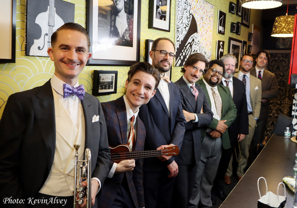 Photos: Bryce Edwards & Mike Davis Are a 'Hot Combination' at Birdland Image