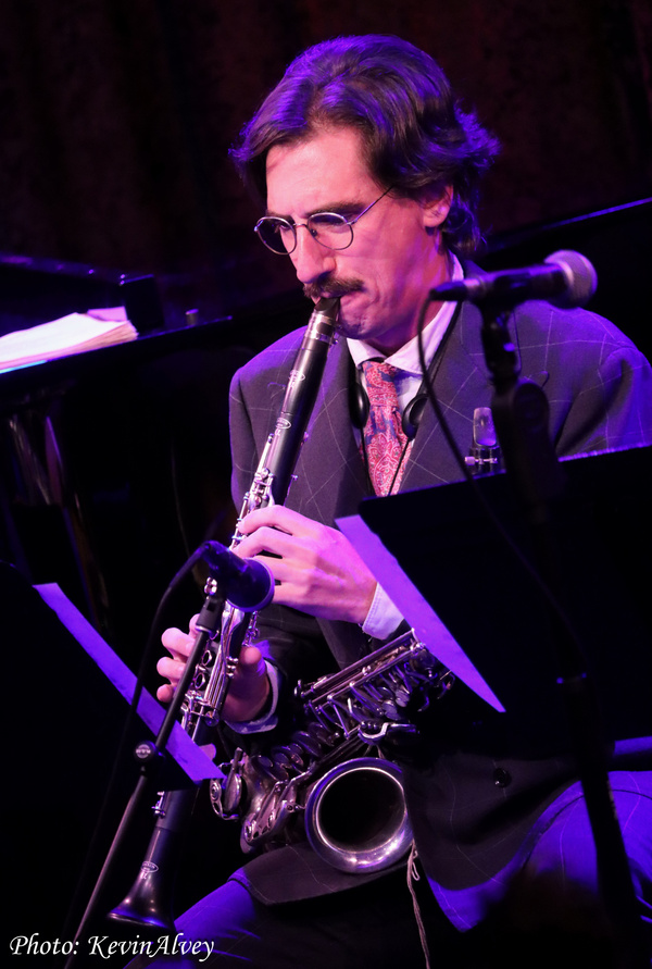 Photos: Bryce Edwards & Mike Davis Are a 'Hot Combination' at Birdland Image