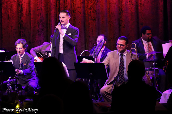 Photos: Bryce Edwards & Mike Davis Are a 'Hot Combination' at Birdland Image