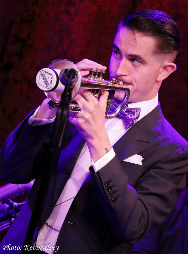 Photos: Bryce Edwards & Mike Davis Are a 'Hot Combination' at Birdland Image