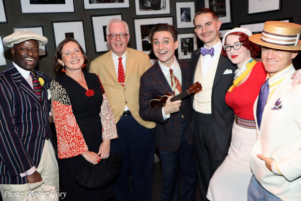 Photos: Bryce Edwards & Mike Davis Are a 'Hot Combination' at Birdland Image