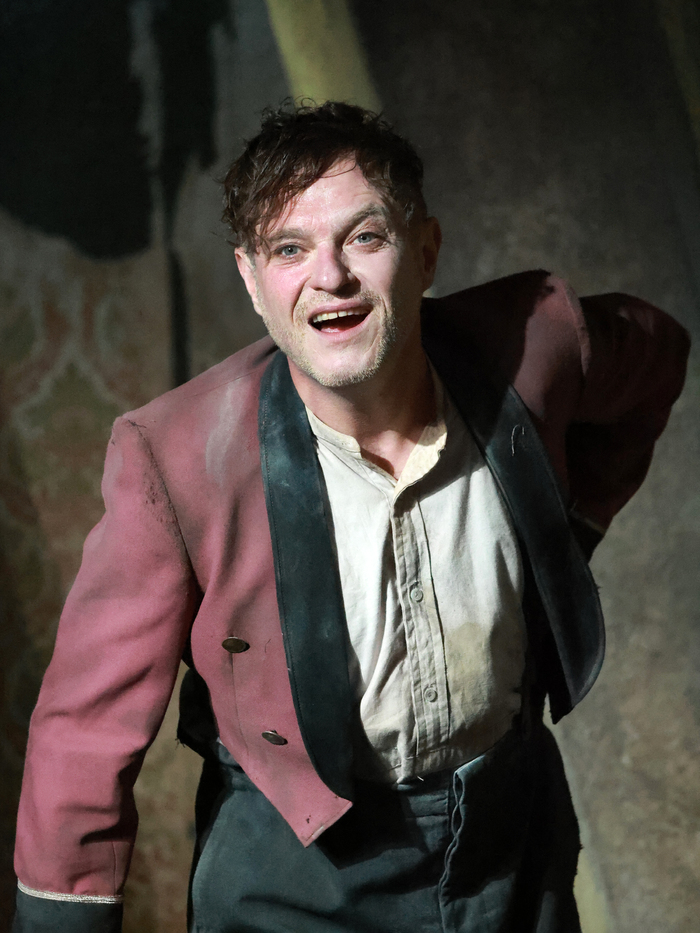 Photos: Douglas Hodge, Mathew Horne & More in ENDGAME Image