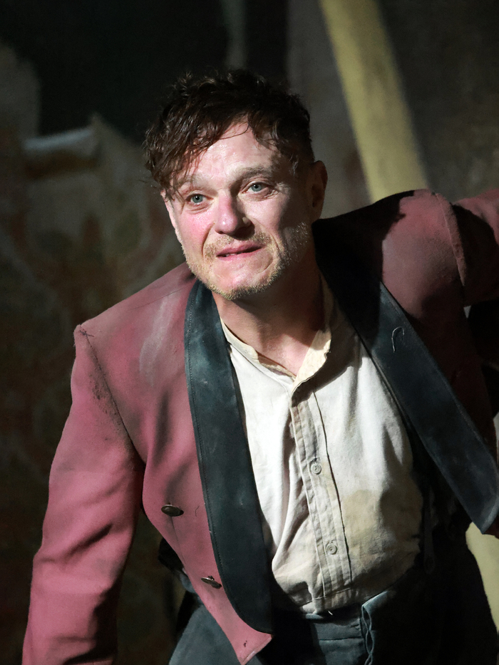 Photos: Douglas Hodge, Mathew Horne & More in ENDGAME Image