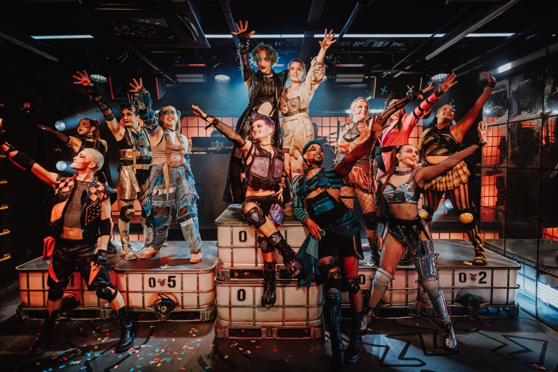 Interview: 'It's A Night Like No Other!': Performer Jan Sport on Inclusivity, DRAG RACE and Returning to OSCAR AT THE CROWN Image