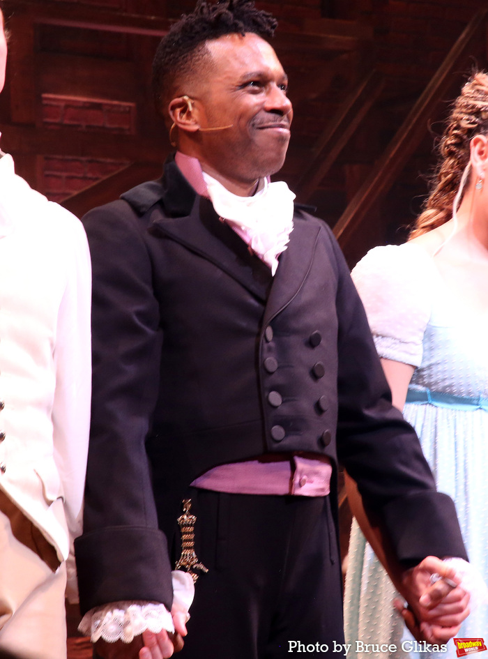 Photos: Leslie Odom Jr. Returns to HAMILTON on Broadway Image