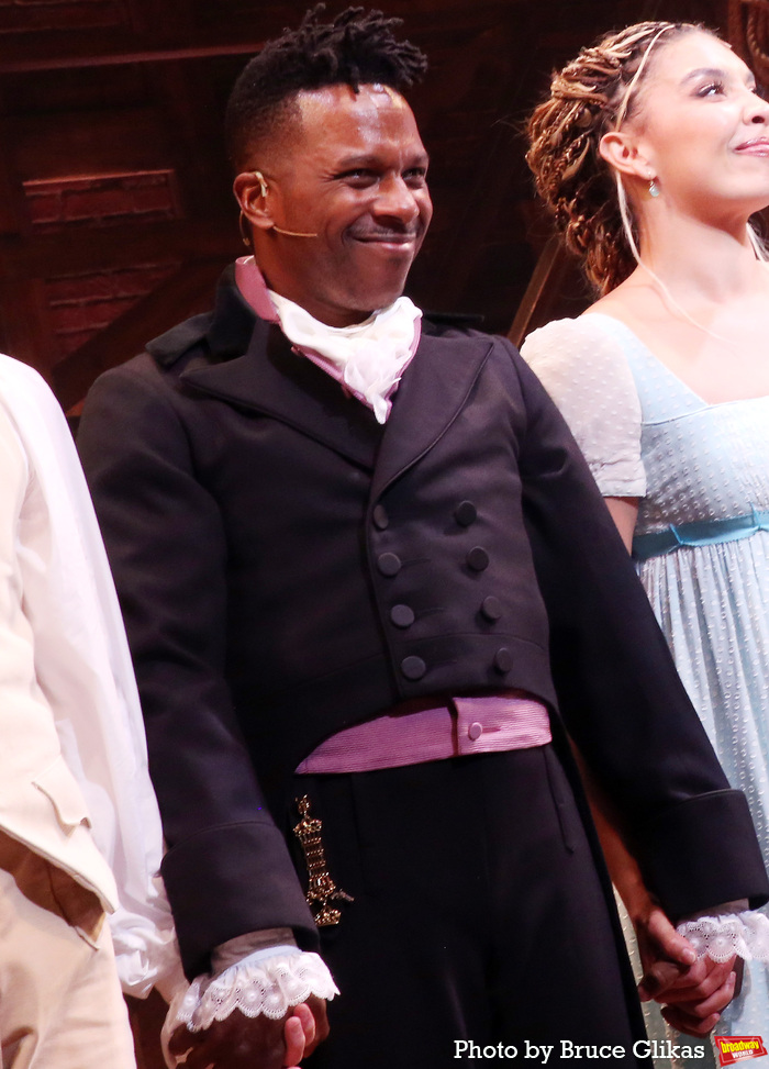 Photos: Leslie Odom Jr. Returns to HAMILTON on Broadway Image