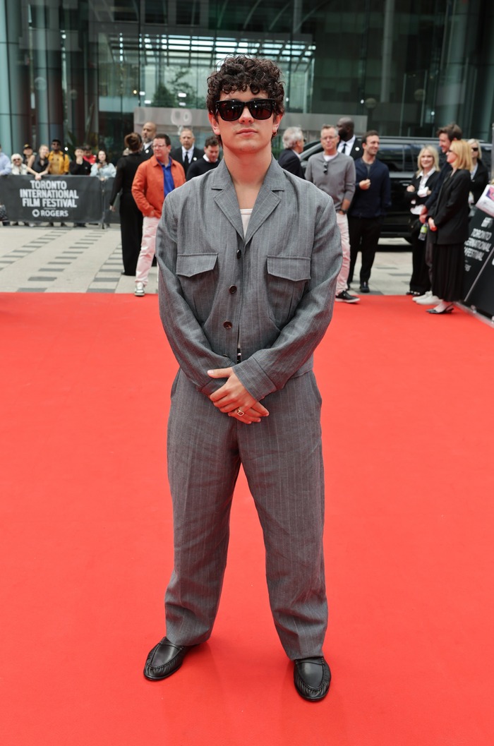 Photos: Jessie Buckley, Paul Mescal, & More Attend TIFF Premiere of HAMNET Image