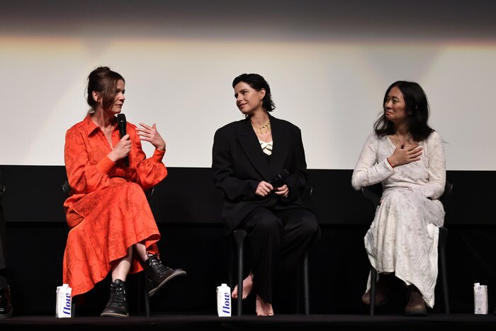 Photos: Jessie Buckley, Paul Mescal, & More Attend TIFF Premiere of HAMNET Image