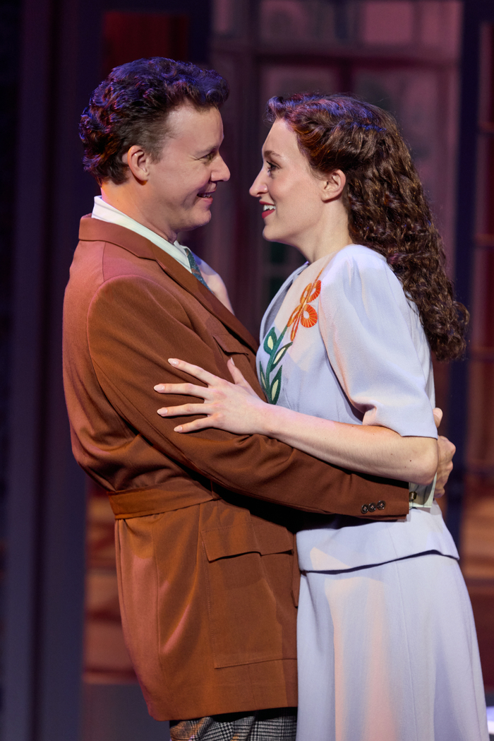 Photos: THE SOUND OF MUSIC National Tour First Look Image
