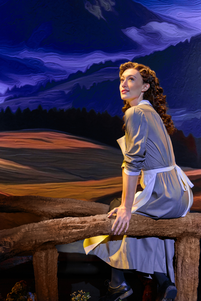 Photos: THE SOUND OF MUSIC National Tour First Look Image