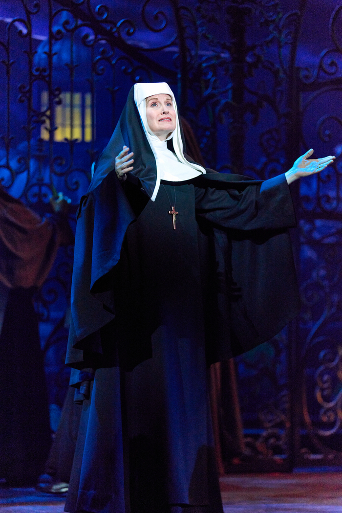 Photos: THE SOUND OF MUSIC National Tour First Look Image