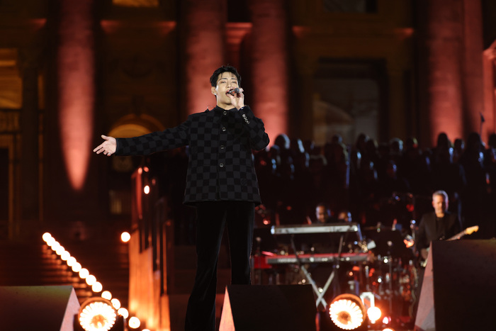 Video/Photos: Andrea Bocelli, Jennifer Hudson, & More at GRACE FOR THE WORLD Concert Image