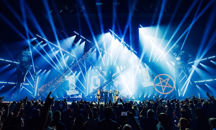 Photos: Mötley Crüe Kicks Off Residency at Las Vegas Strip Image