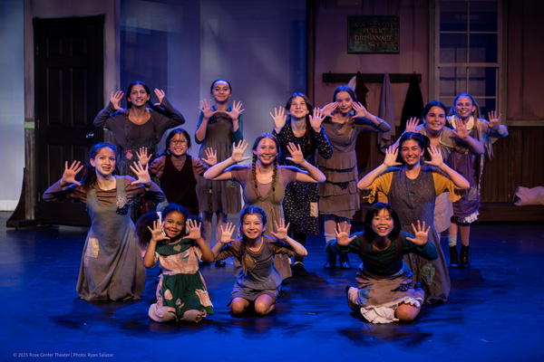 Photos: ANNIE Opens At Rose Center Theater Image
