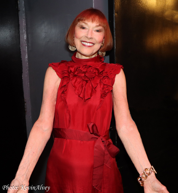 Photos: Karen Akers Celebrates Paris At Birdland Image