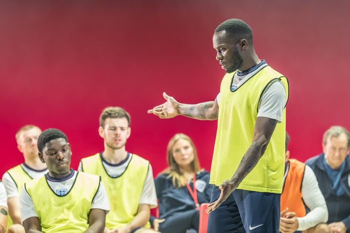 Photos: First Look At DEAR ENGLAND UK National Tour Image