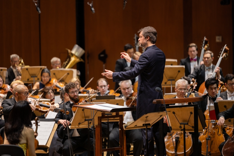 Review: SCHMITT'S PSALM 47 AND STRAVINSKY'S FIREBIRD at Houston Symphony Image