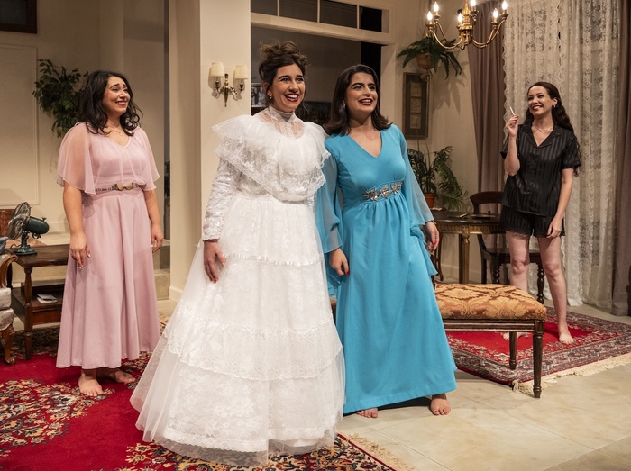 Photos: WISH YOU WERE HERE Marks Remy Bumppo Theatre Company’s Chicago Premiere Image
