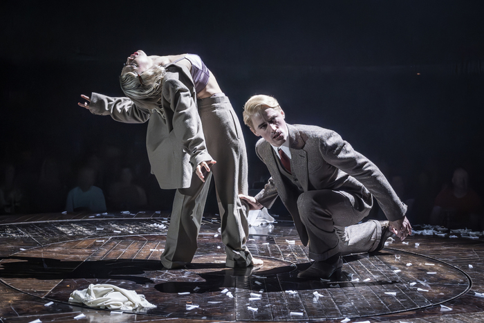 Photos: Reeve Carney, Eva Noblezada, and Ruthie Henshall Join CABARET in London Image