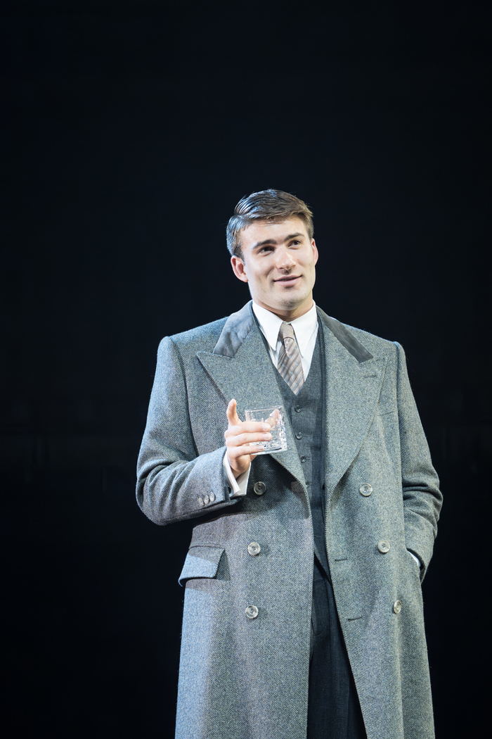 Photos: Reeve Carney, Eva Noblezada, and Ruthie Henshall Join CABARET in London Image