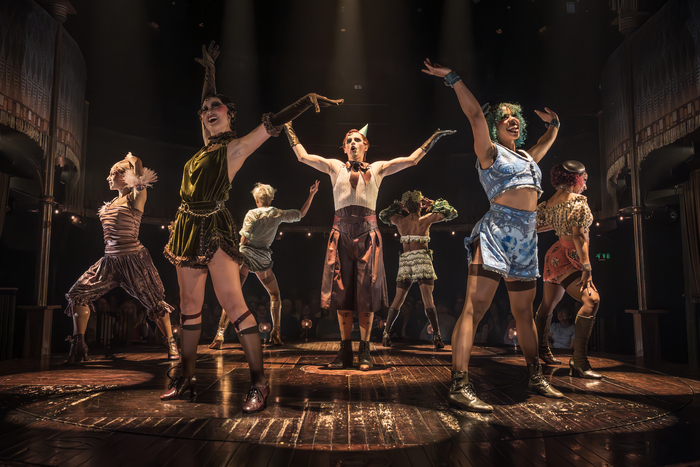 Photos: Reeve Carney, Eva Noblezada, and Ruthie Henshall Join CABARET in London Image